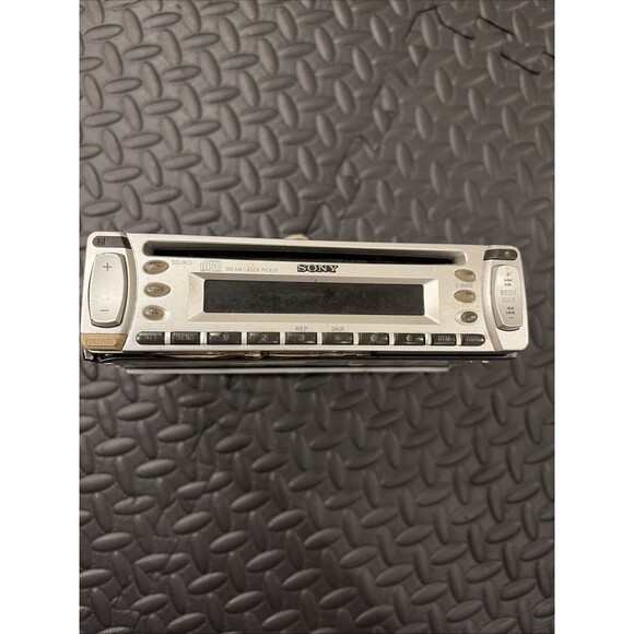 Sony In Dash CDXL350 FM/AM Compact Disc Player Car Stereo w/Detachable Faceplate - Picture 1 of 8